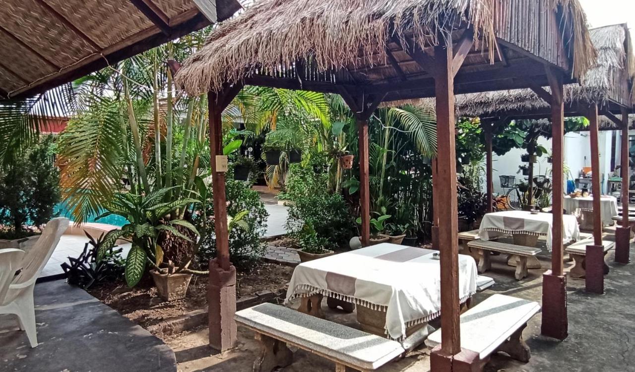 Villa Sisavad Guesthouse Vientiane Exteriér fotografie