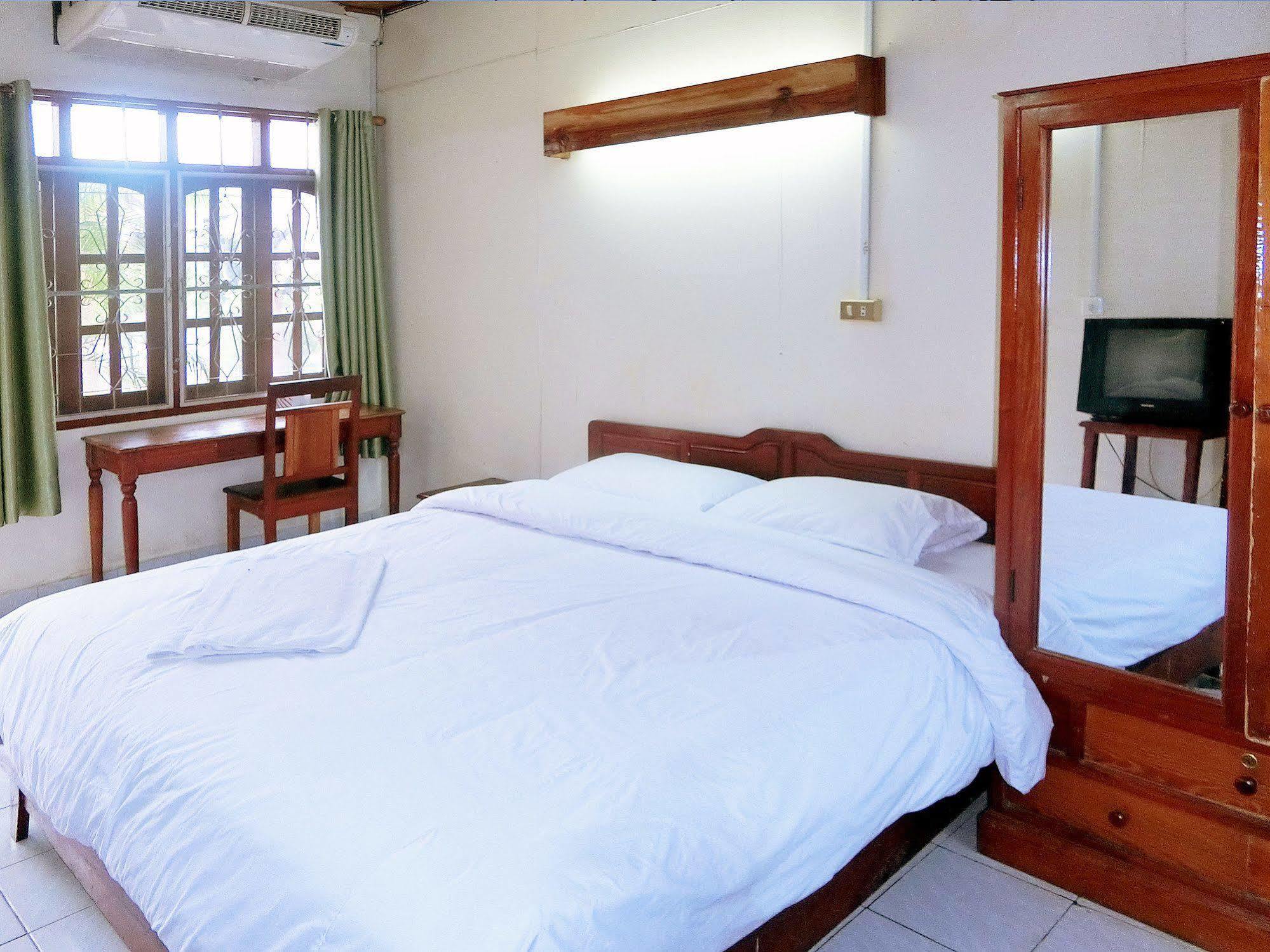 Villa Sisavad Guesthouse Vientiane Exteriér fotografie