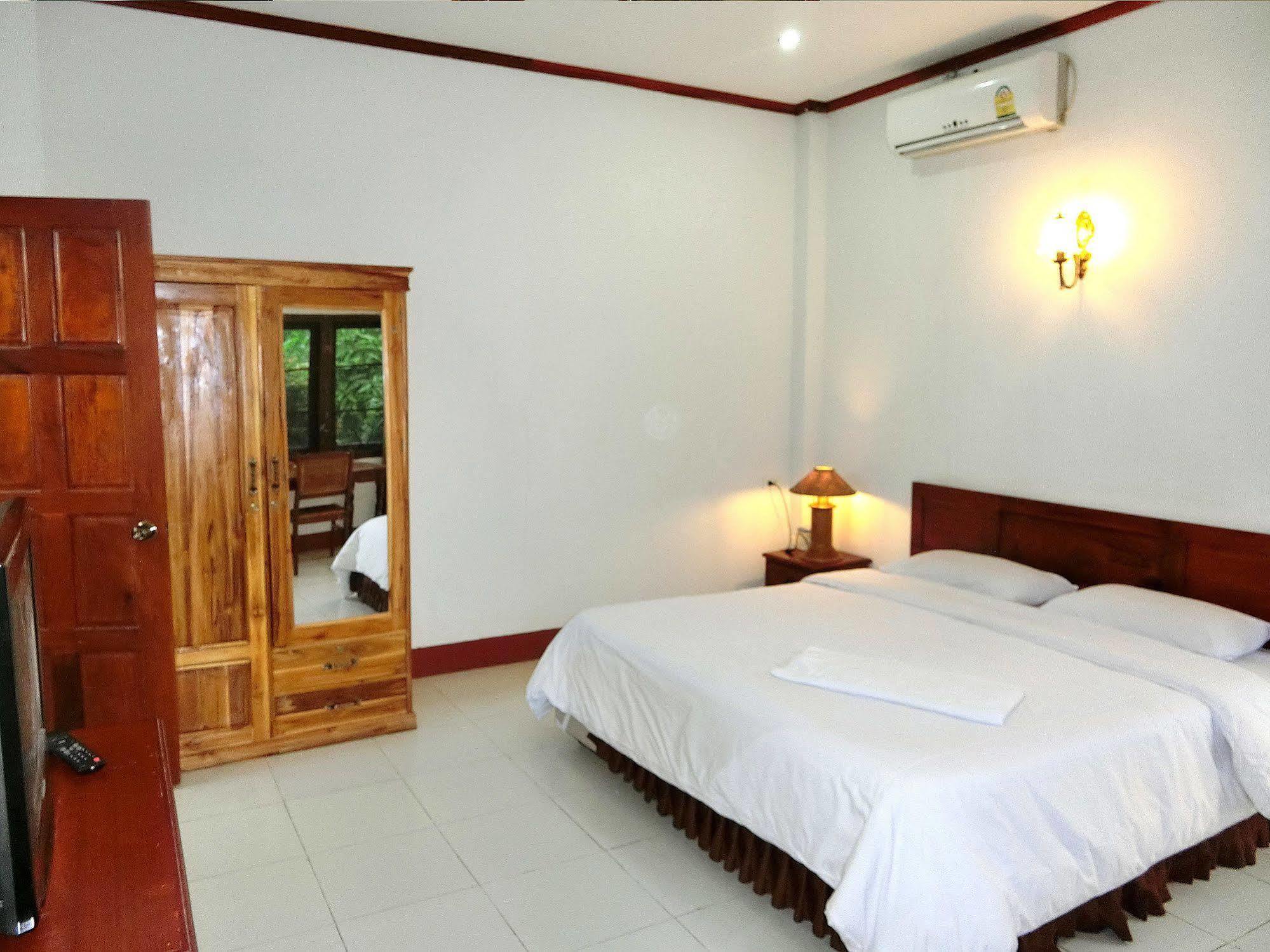 Villa Sisavad Guesthouse Vientiane Exteriér fotografie