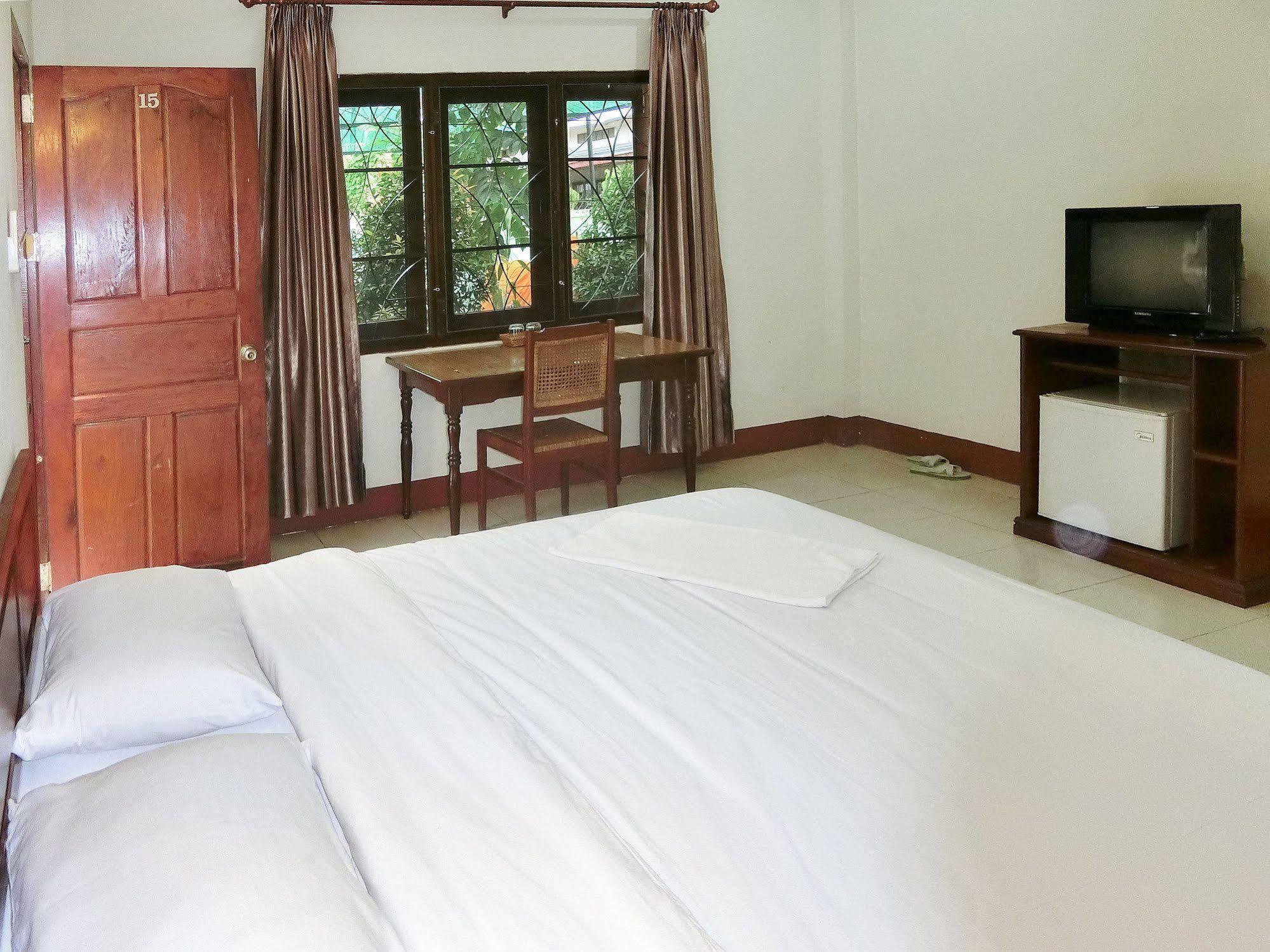Villa Sisavad Guesthouse Vientiane Exteriér fotografie