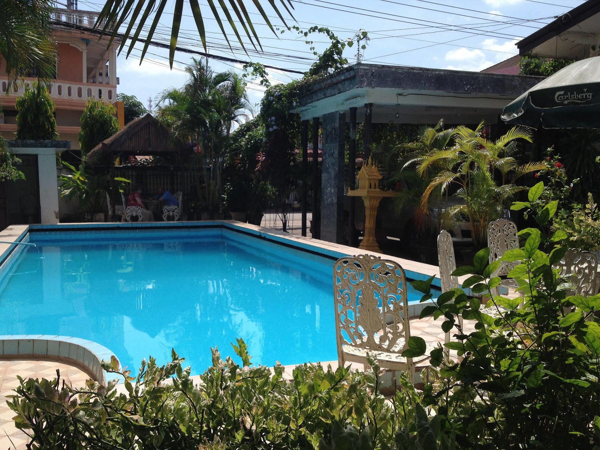 Villa Sisavad Guesthouse Vientiane Exteriér fotografie