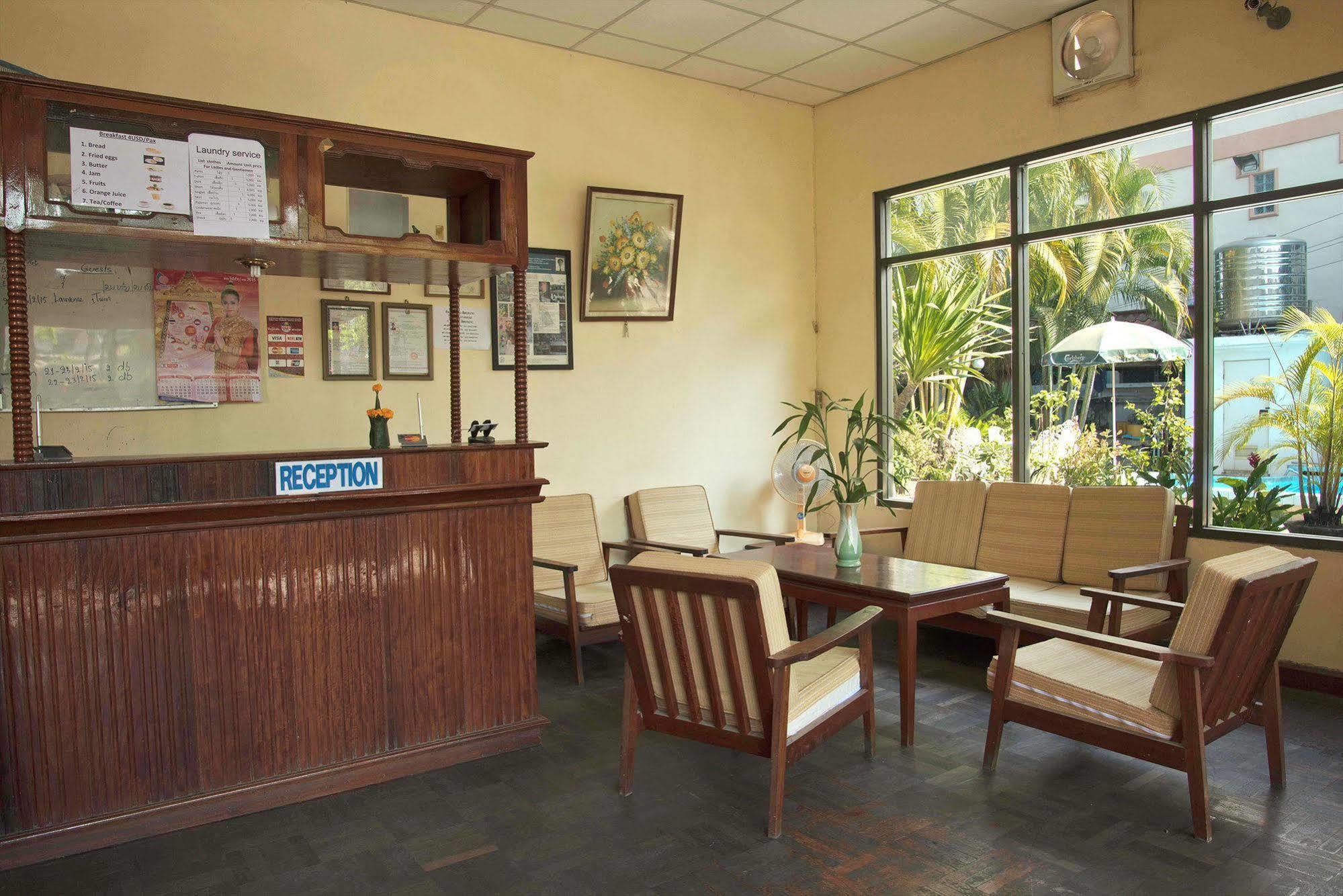 Villa Sisavad Guesthouse Vientiane Exteriér fotografie
